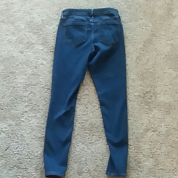 Old Navy Rockstar Mid-Rise Jeans - Picture 2 of 3